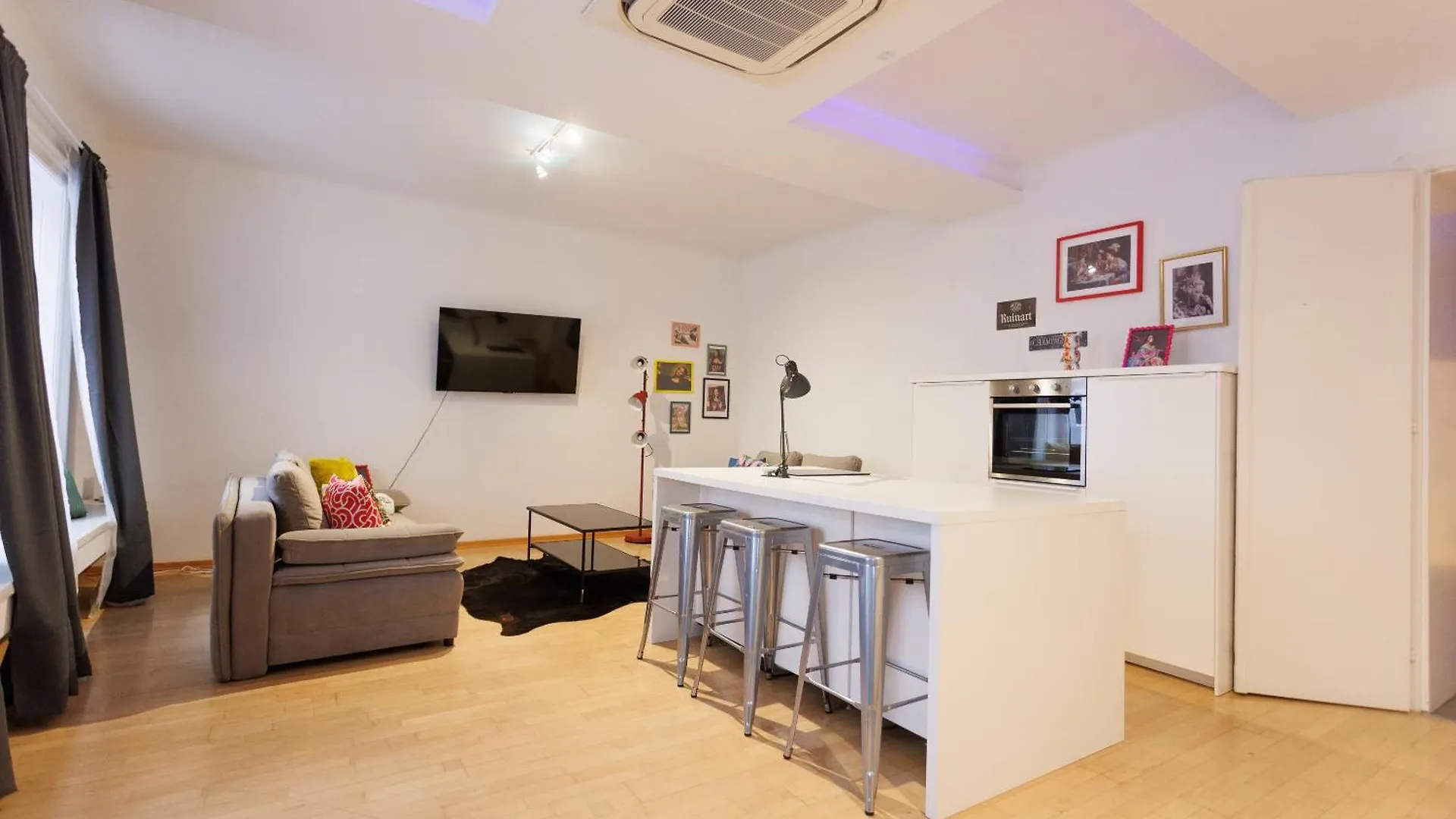 Luxury City Central Suite Vienna 0*,  Austria